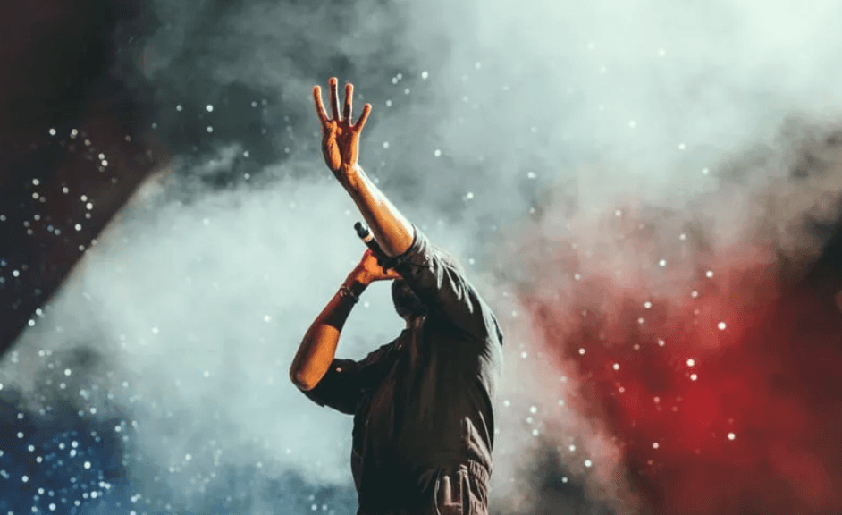The Bogus Dilemma, or how music can help remove the boundary between creative and media cover image